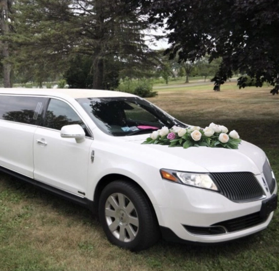 Wedding Limo Décor and Personalization
