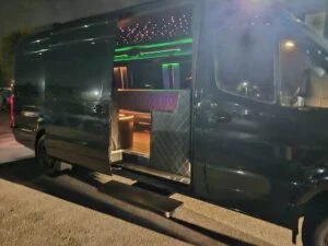 <strong>Sprinter Limo Style</strong><br>         <i class="fa fa-users"></i> Up to 14 Passengers   <br>        <i class="fa fa-suitcase"></i> Up to 8 Pieces of Luggage<br><br>		<b><i style="color:#066AAB">Your private club on wheels.</i></b>